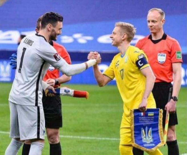 精彩纷呈的欧预赛比赛搏杀正酣，球员全力以赴