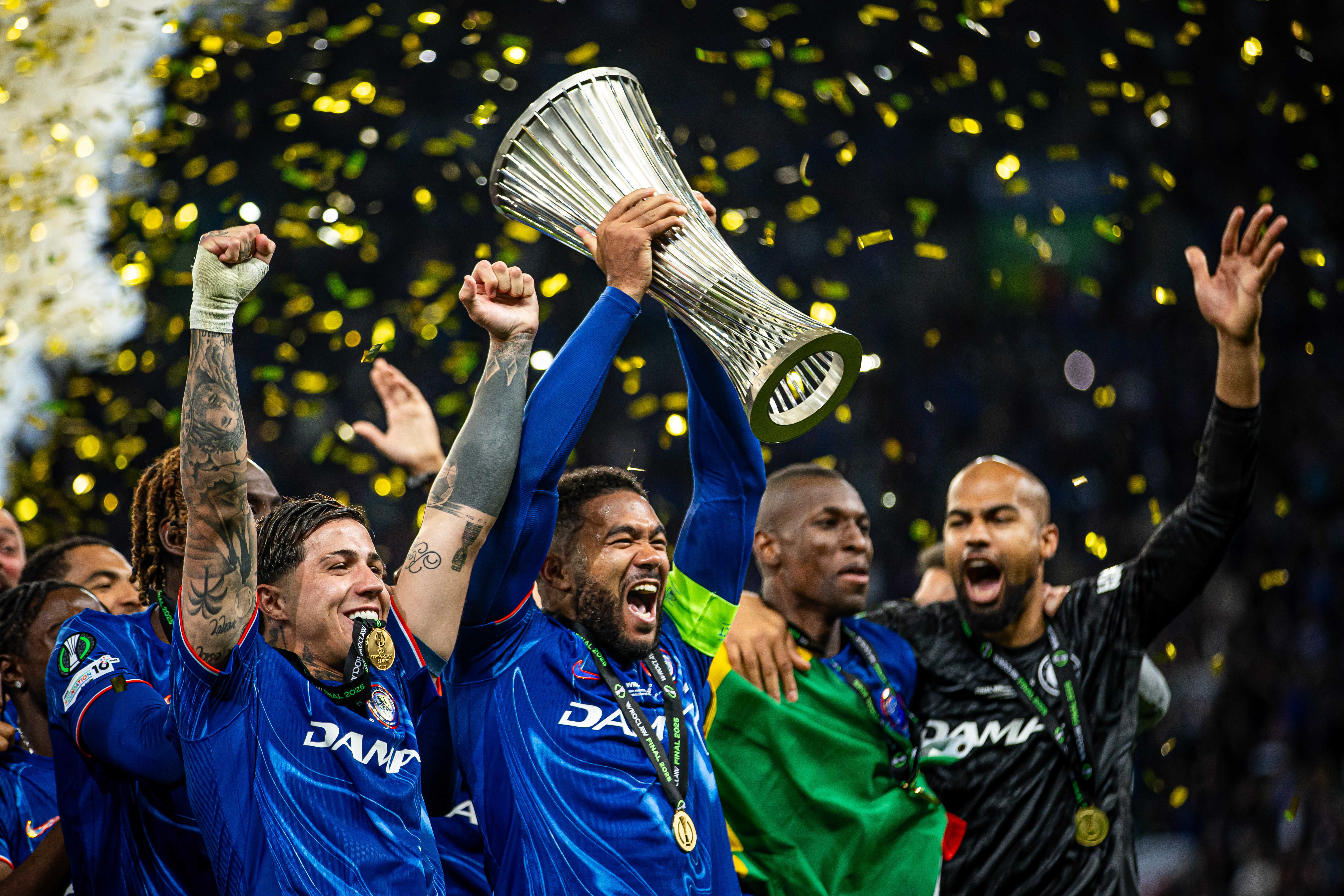 贝尔萨球队表现出色,取得胜利 贝尔萨球队表现出色,取得胜利