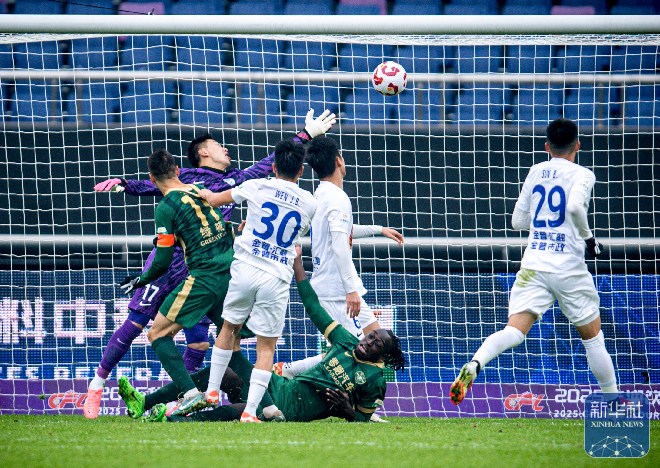 熊猫直播-浙江队面对逆风，客场击败上海队取得首胜