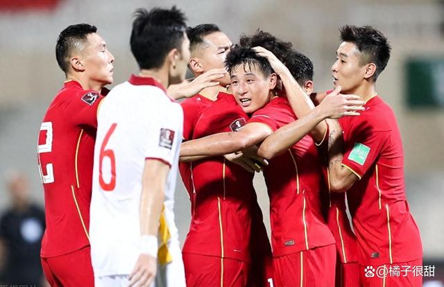 越南球队展现出色表现，跻身八强的简单介绍