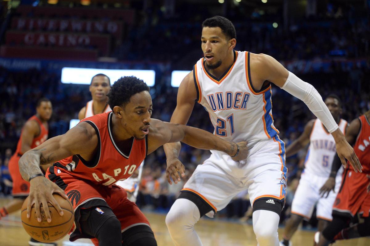 山东队力克辽宁队，德罗赞关键制胜